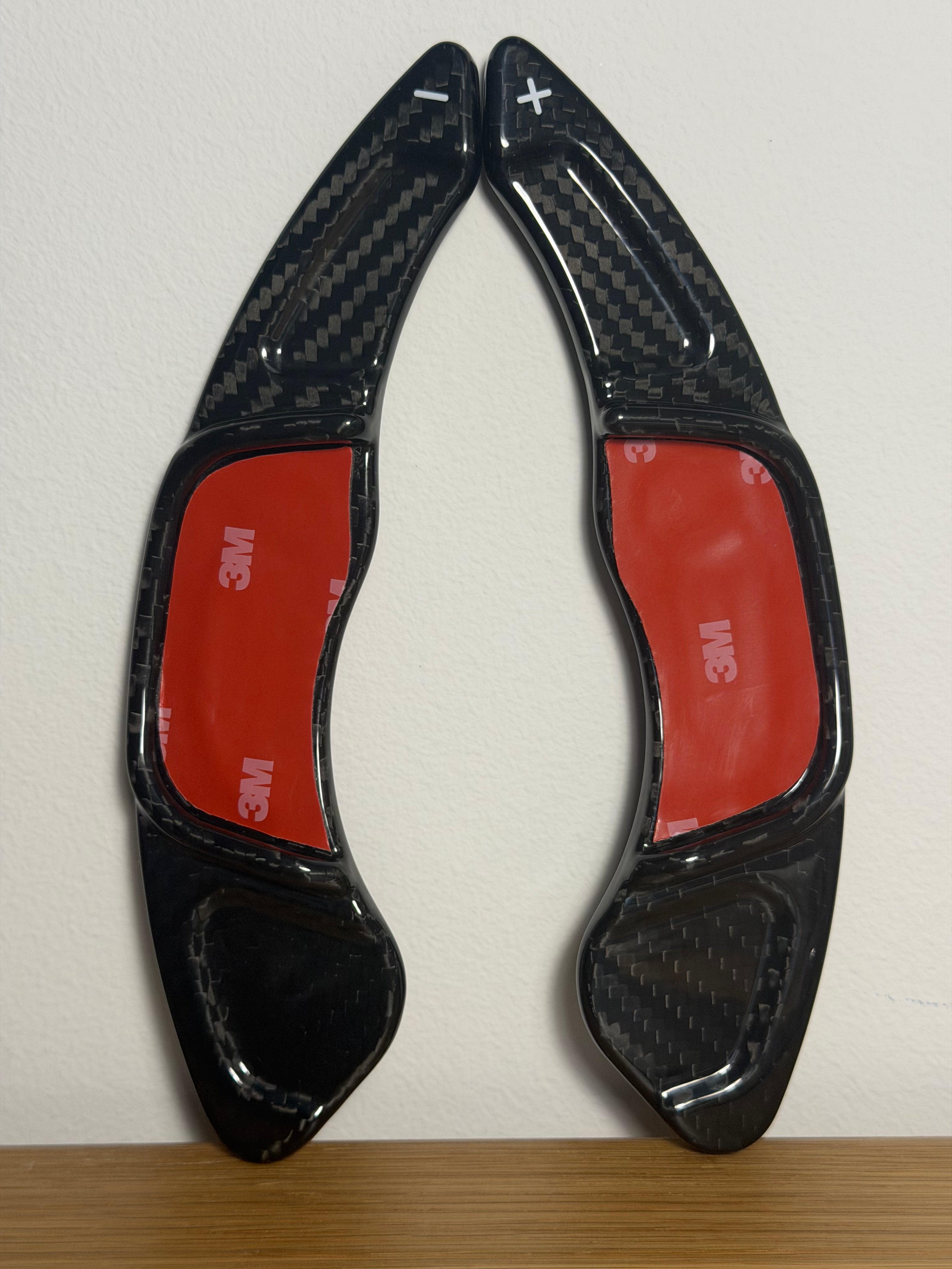 VOLKSWAGEN - Levas en fibra de carbono