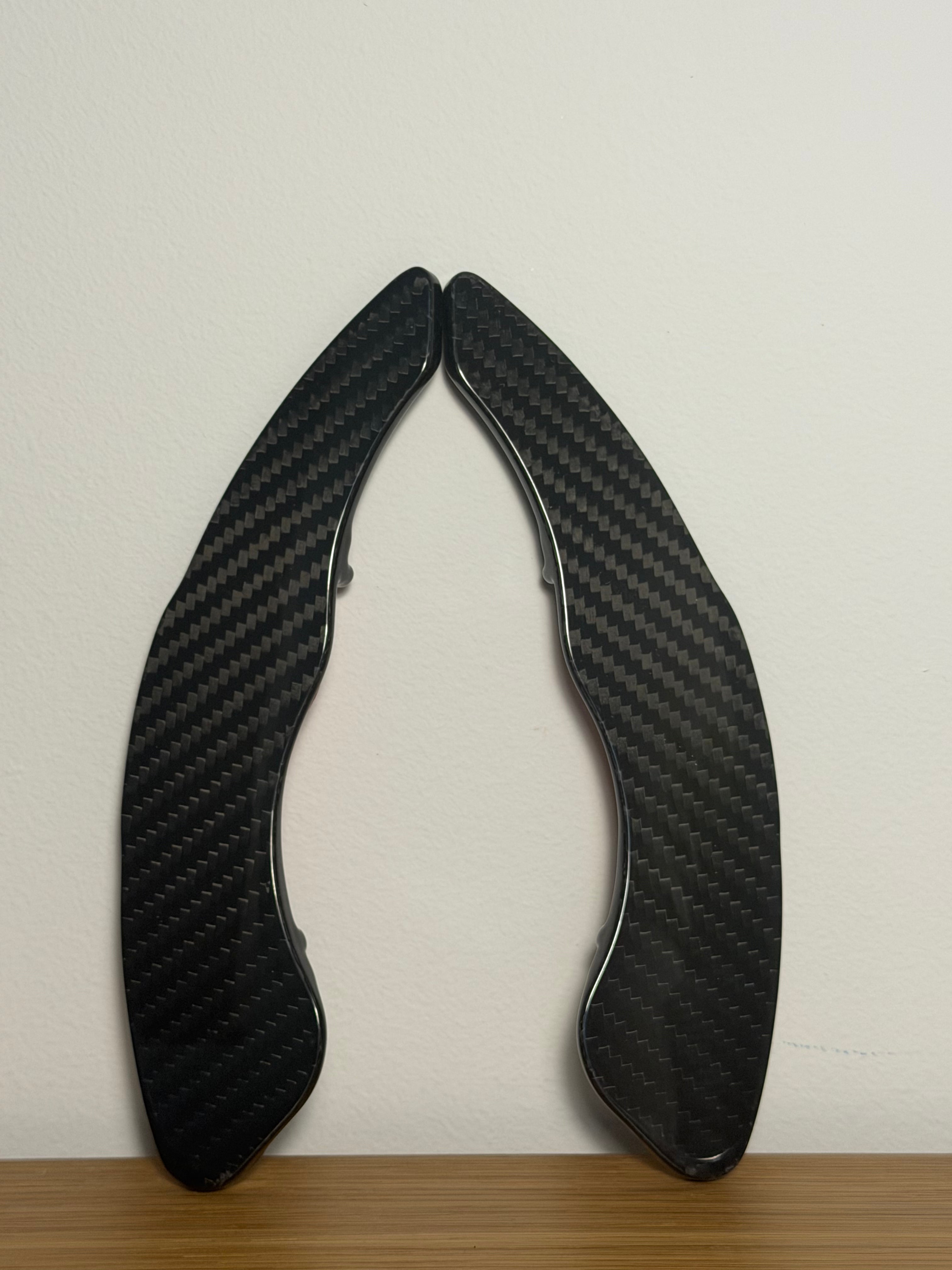 VOLKSWAGEN - Levas en fibra de carbono