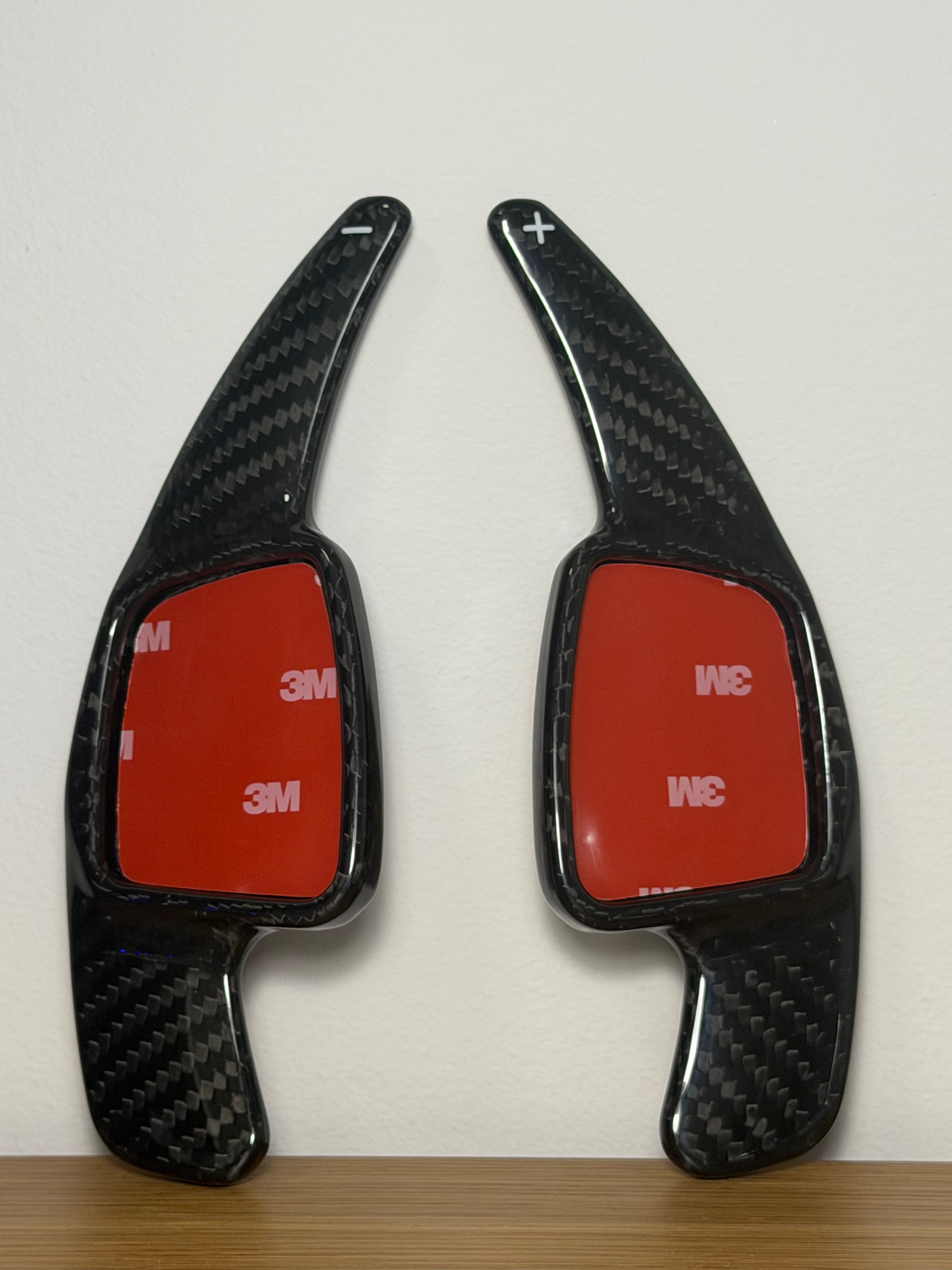 AUDI - Levas en fibra de carbono